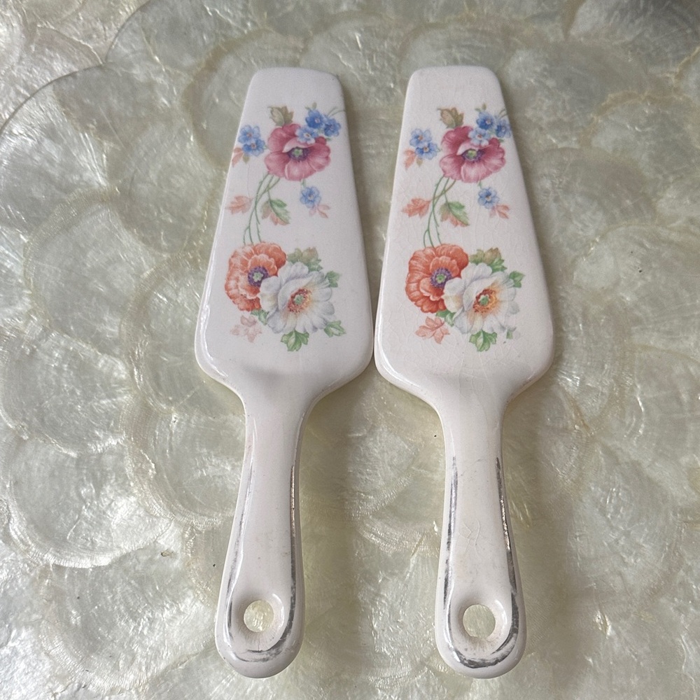 Floral Ceramic Serving Utensils - Picture 2 of 11